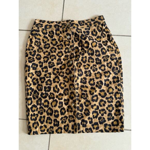 Ralph Lauren Dresses & Skirts - Ralph Lauren Button Front Leopard Print Skirt Pencil Knee Length Sz 2 Side...